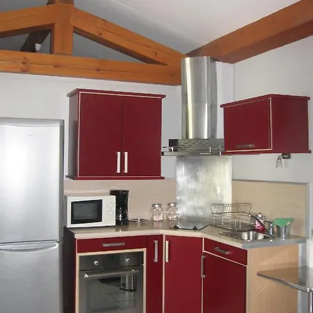 Ground Floor House With Swimming Pool, 8km From Avignon